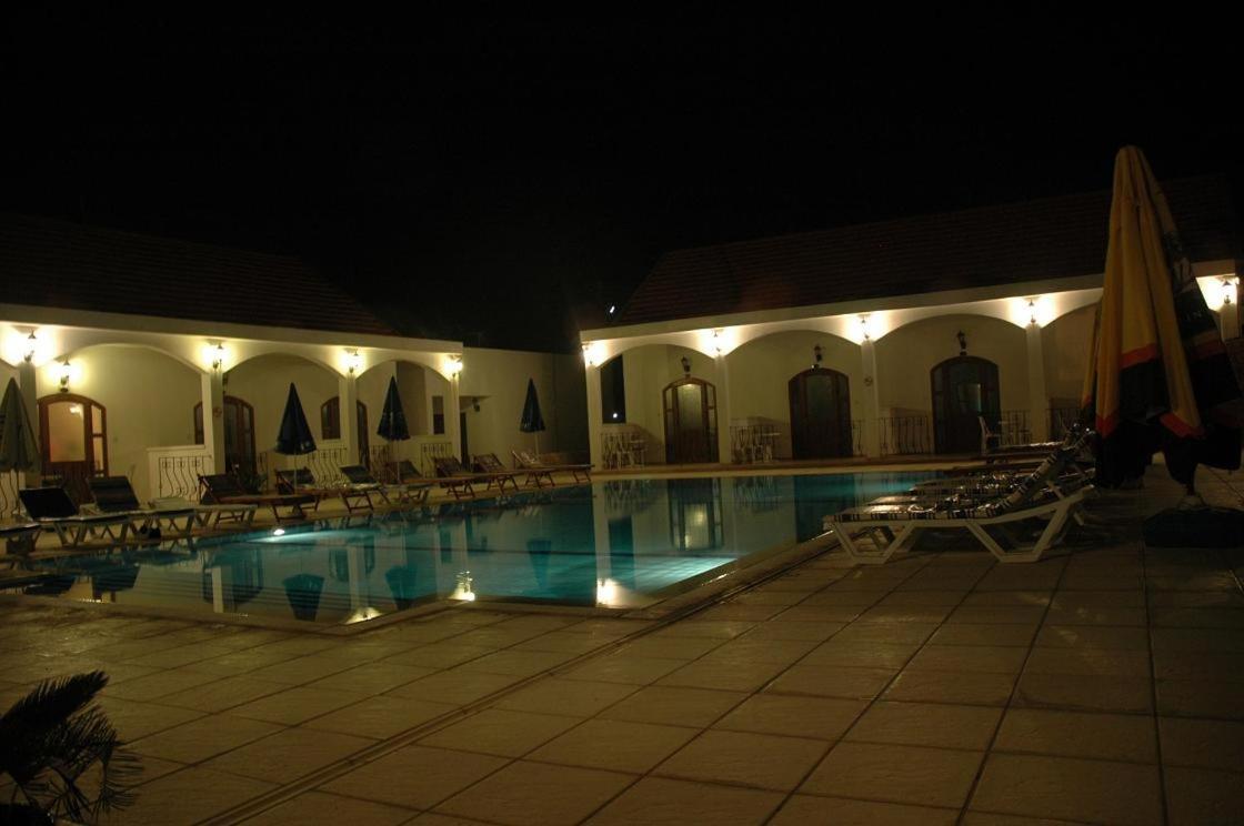 Altinkaya Holiday Resort Kyrenia  Exteriör bild